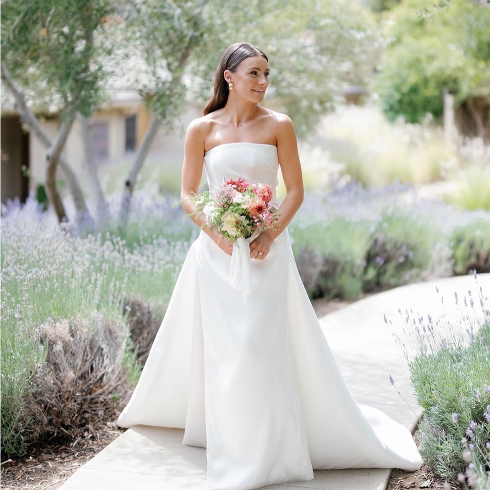 Meet your Posher, Avery